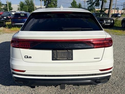 Used 2023 Audi Q8 Premium Plus AWD/4WD image 4