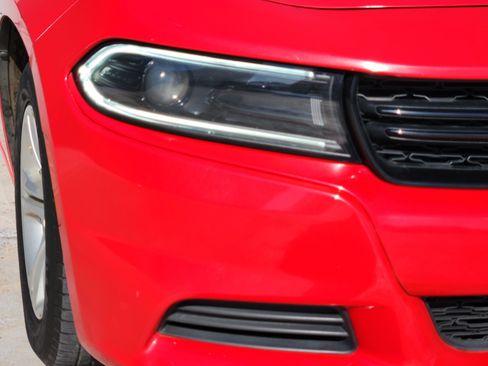 Used 2022 Dodge Charger SXT RWD image 10
