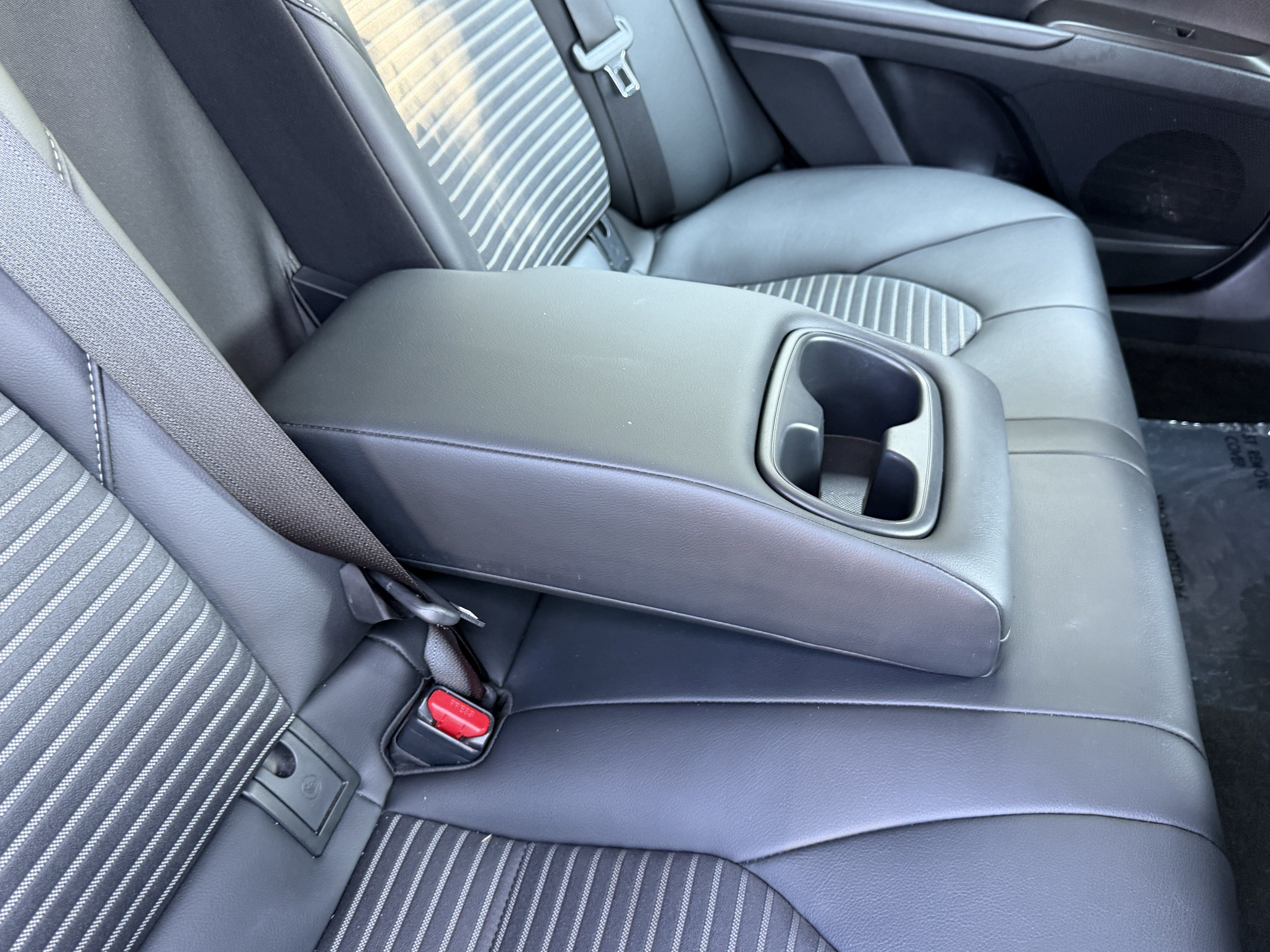 Used 2024 Toyota Camry SE w/ Convenience Package FWD image 17