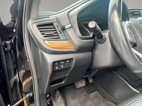 Used 2021 Honda CR-V Touring image 14