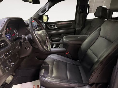 Used 2021 Chevrolet Tahoe RST w/ Luxury Package RWD image 15