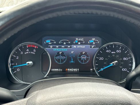 Used 2019 Ford F350 Platinum w/ Platinum Ultimate Package AWD/4WD image 24