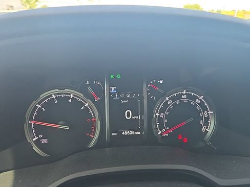 Used 2021 Toyota 4Runner TRD Off-Road Premium AWD/4WD image 15