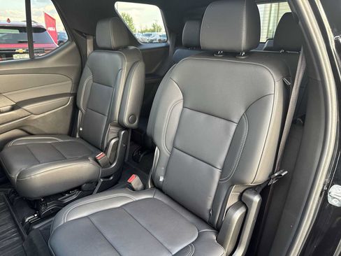 Certified 2023 Chevrolet Traverse LT w/ LT Premium Package AWD/4WD image 25