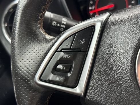Used 2016 Chevrolet Camaro LT RWD image 38