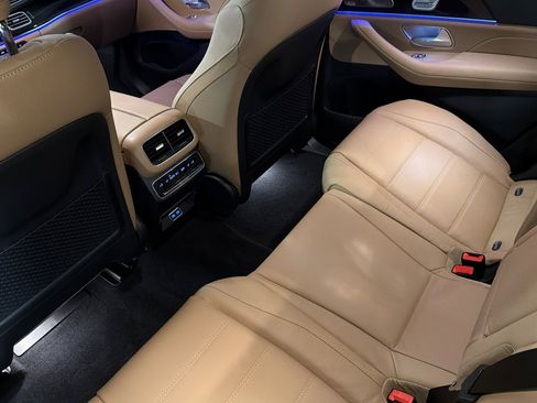 New 2026 Mercedes-Benz GLS 450 4MATIC image 11
