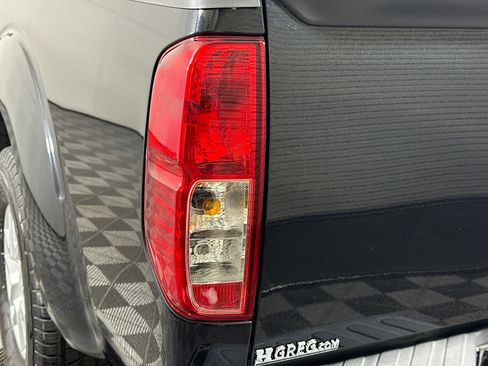 Used 2019 Nissan Frontier SV image 35