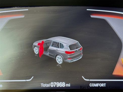 Used 2023 BMW X5 xDrive40i w/ Premium Package image 12
