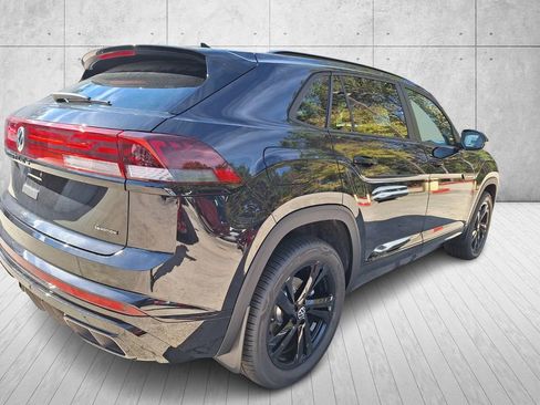 New 2026 Volkswagen Atlas Cross Sport SEL R-Line image 4