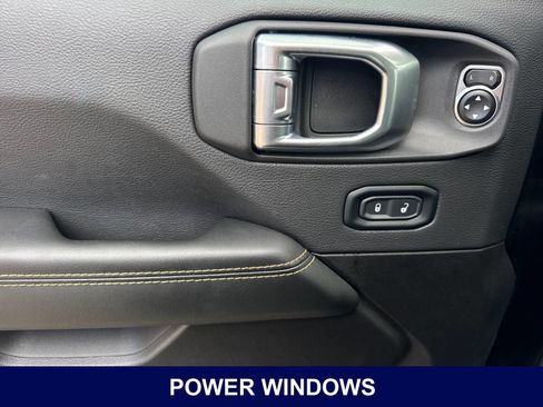Used 2024 Jeep Wrangler Unlimited Sahara AWD/4WD image 13