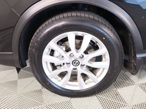 Used 2021 Nissan Rogue Sport S image 16