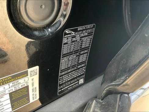 Used 2025 Jaguar F-PACE R-Dynamic S image 40