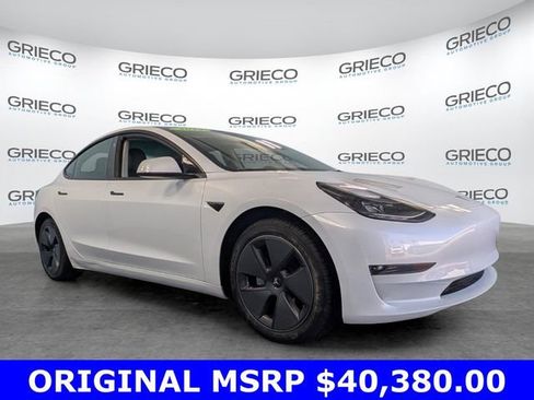 Used 2023 Tesla Model 3 Standard Range RWD image 1