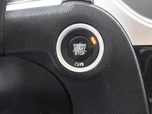 Used 2018 Chrysler 300 Limited w/ Safetytec Plus Group image 20