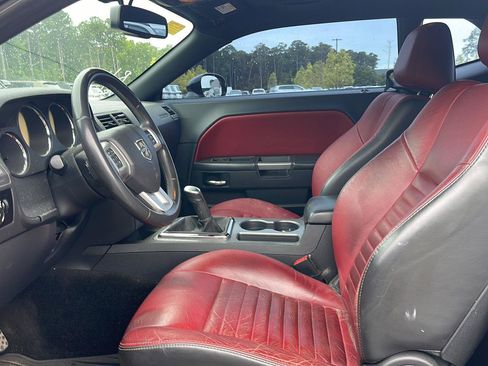 Used 2013 Dodge Challenger R/T RWD image 14