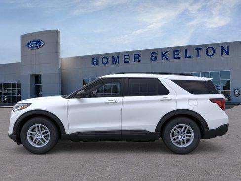 New 2026 Ford Explorer Active w/ Active Comfort Package RWD image 3