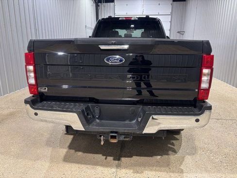 Used 2022 Ford F250 XLT w/ XLT Premium Package image 4