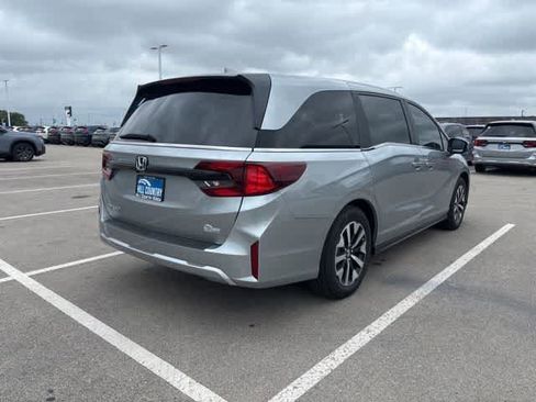 Used 2026 Honda Odyssey EX-L image 5