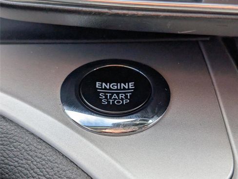 Used 2024 Ford Explorer XLT w/ Equipment Group 202A image 26