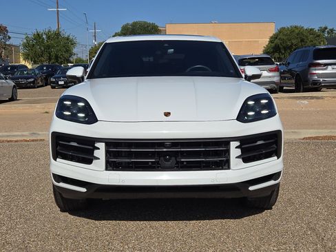 Used 2024 Porsche Cayenne AWD/4WD image 10