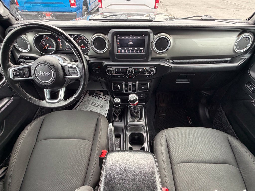 Used 2018 Jeep Wrangler Unlimited Sahara AWD/4WD image 34