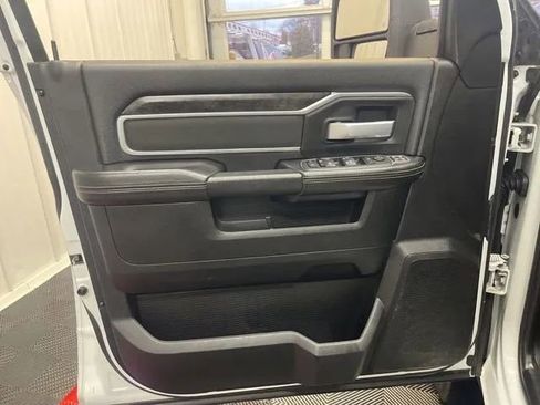 Used 2024 RAM 2500 Big Horn image 8