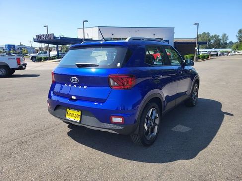 New 2025 Hyundai Venue SEL image 6