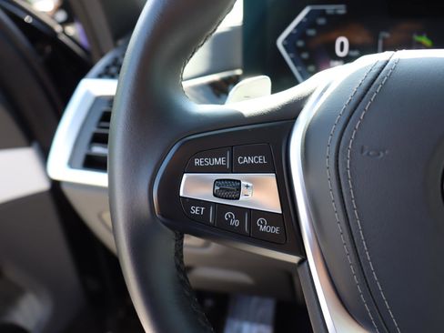 Used 2025 BMW X5 sDrive40i w/ Premium Package image 26