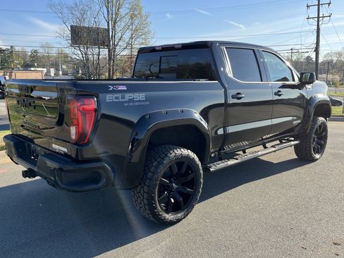 Used 2023 GMC Sierra 1500 Elevation w/ Preferred Package AWD/4WD image 9