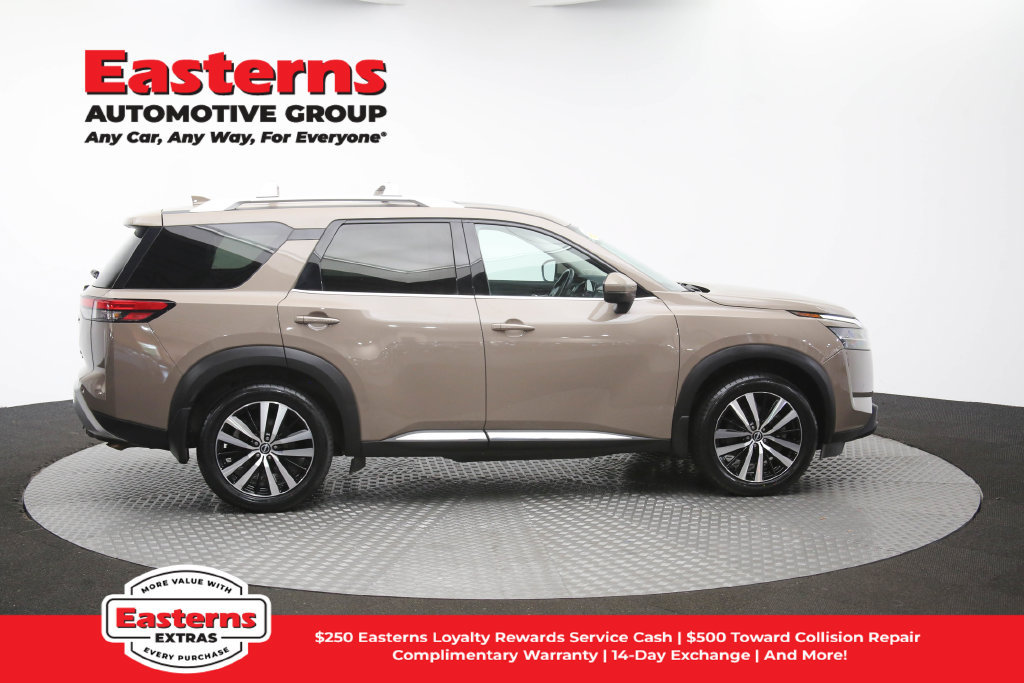 Used 2023 Nissan Pathfinder Platinum w/ Cargo Package AWD/4WD image 48