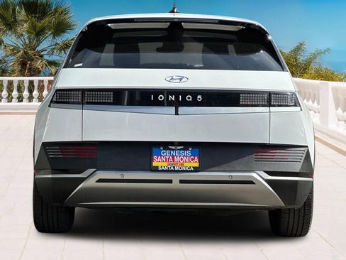 Used 2023 Hyundai Ioniq 5 SEL w/ Cargo Package image 5