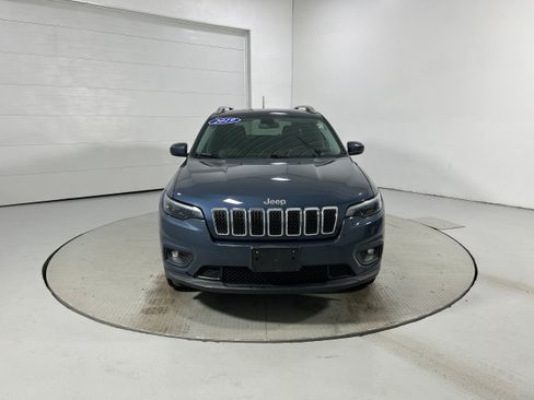 Used 2019 Jeep Cherokee Latitude Plus AWD/4WD image 20