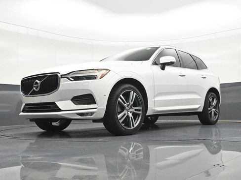 Used 2018 Volvo XC60 T6 Momentum w/ Advanced Package AWD/4WD image 22