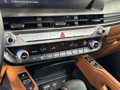 Used 2025 Kia Telluride EX X-Line image 22