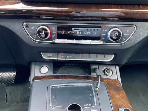 Used 2018 Audi Q5 2.0T Premium Plus w/ Premium Plus Package image 24