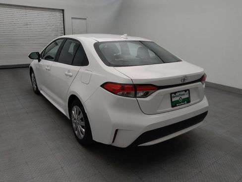 Used 2022 Toyota Corolla LE FWD image 5