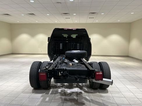 New 2026 Chevrolet Silverado 3500 LT w/ Convenience Package AWD/4WD image 4