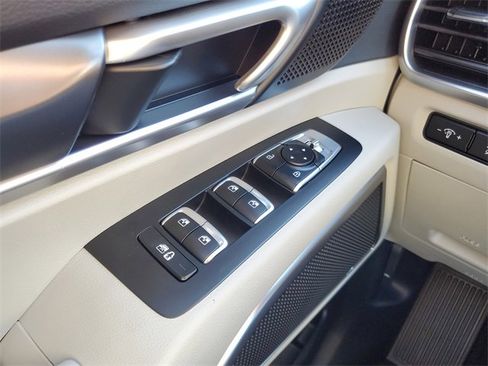 New 2025 Kia Telluride S image 30