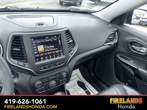 Used 2023 Jeep Cherokee Altitude Lux w/ Lux Elite Package image 20