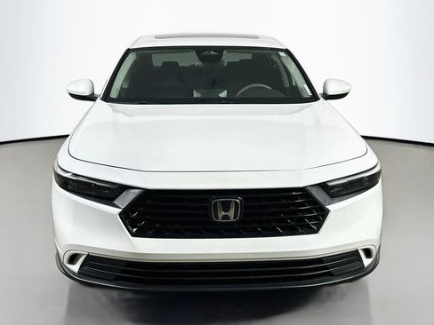 Used 2024 Honda Accord EX image 2