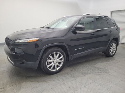 Used 2018 Jeep Cherokee Limited image 2