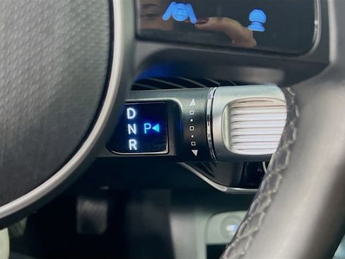 Used 2024 Hyundai Ioniq 5 Limited image 24