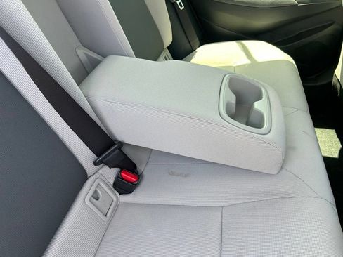 Used 2022 Toyota Corolla LE FWD image 44