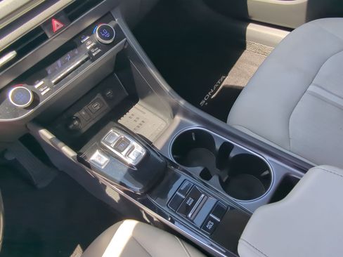 Used 2023 Hyundai Sonata SEL w/ Convenience Package FWD image 19