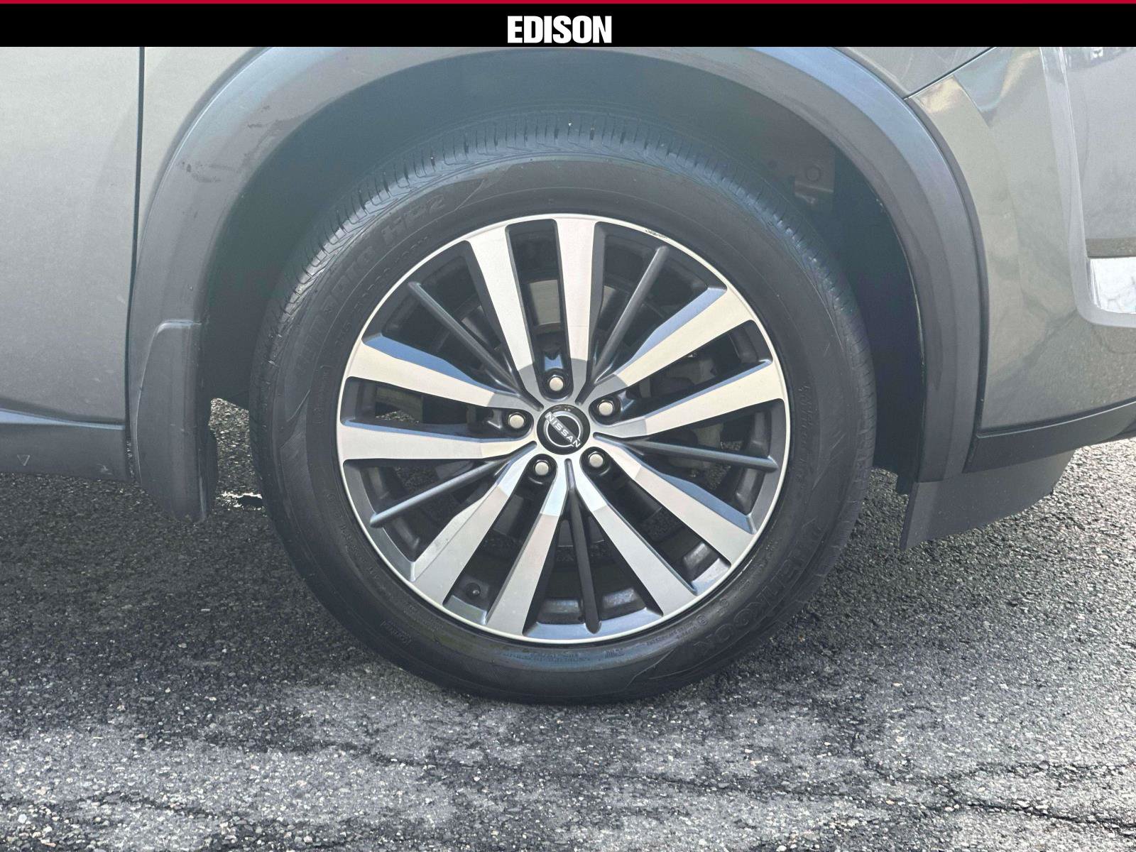 Used 2022 Nissan Pathfinder Platinum w/ Cargo Package AWD/4WD image 6