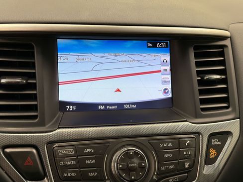 Used 2018 Nissan Pathfinder SL w/ SL Premium Package FWD image 21