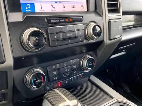 Used 2019 Ford F150 Raptor w/ Equipment Group 802A Luxury image 34