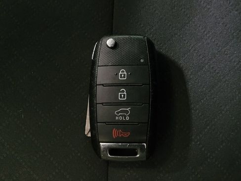 Used 2019 Kia Sorento FWD image 32