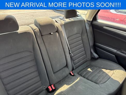 Used 2019 Ford Fusion SE FWD image 13
