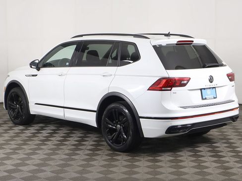 Used 2024 Volkswagen Tiguan SE R-Line AWD/4WD image 9